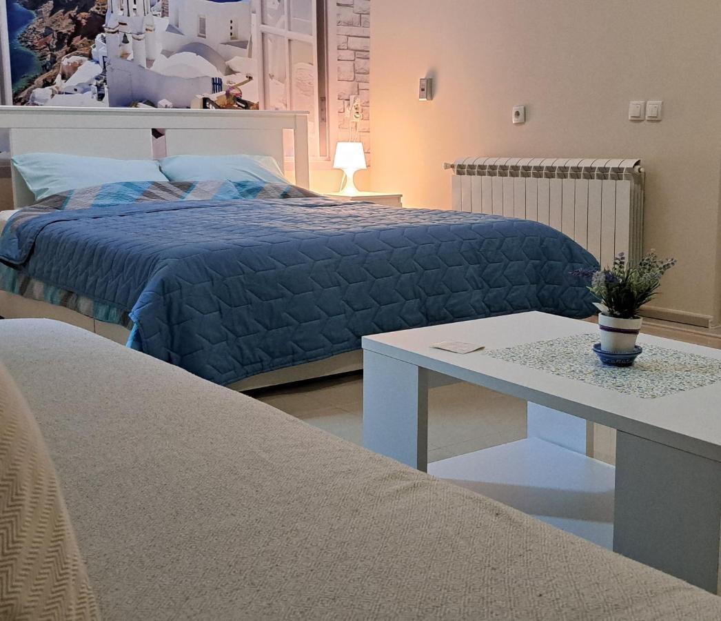 شقة Santorini سريمسكا ميتروفيكا المظهر الخارجي الصورة